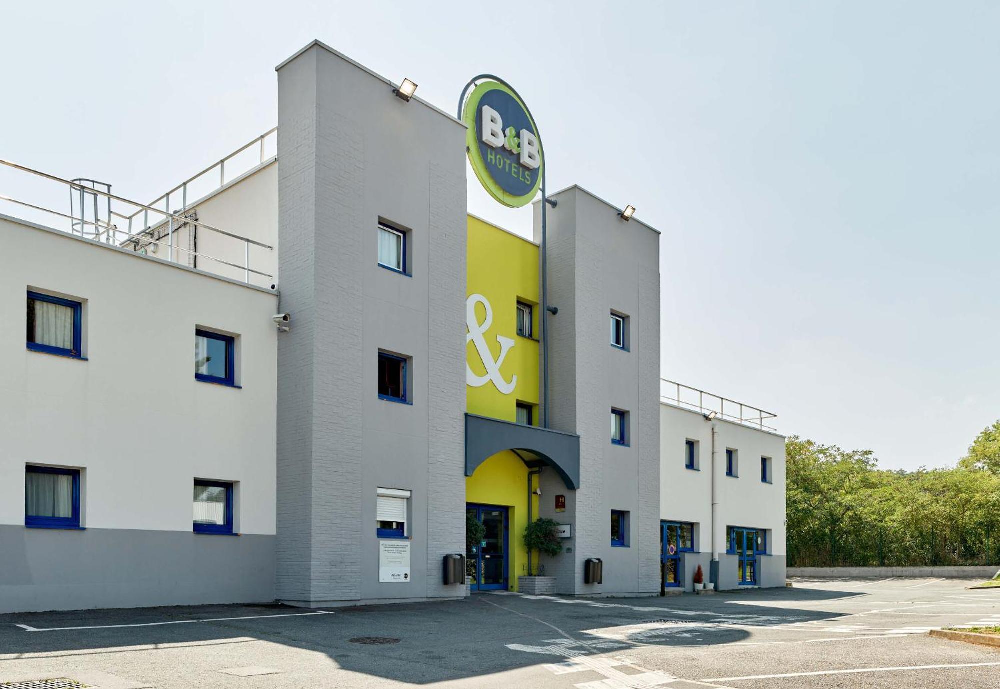 Hotel Montlhery